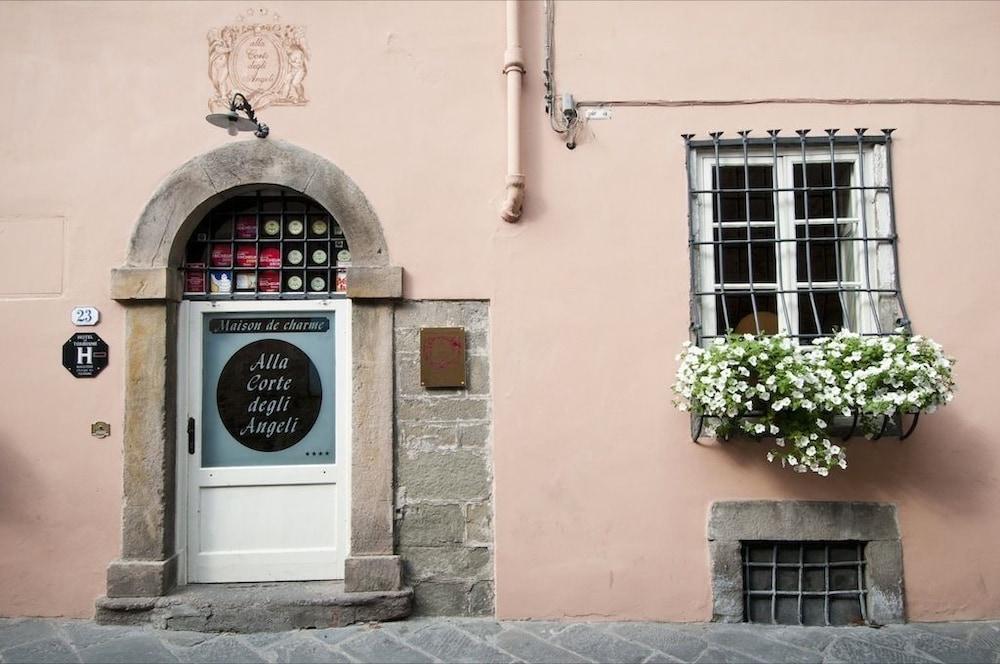 Alla Corte Degli Angeli 4*